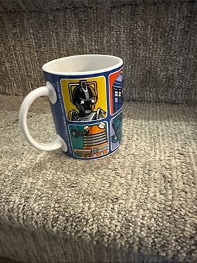 DOCTOR DR. WHO LOGO 2012 COFFEE MUG CUP TM BBC POP ART CULTURE CLASSIC SAN FRAN